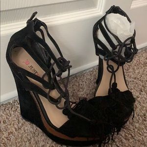 Used-black wedges with brown detail-size 7-justfab